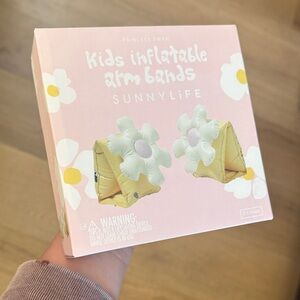 Sunnylife Princess Swan Arm Bands - Yellow and White